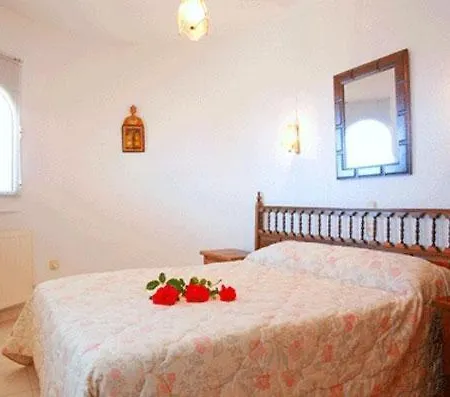 Sleeps 4 Pool Wifi Γιαβέα